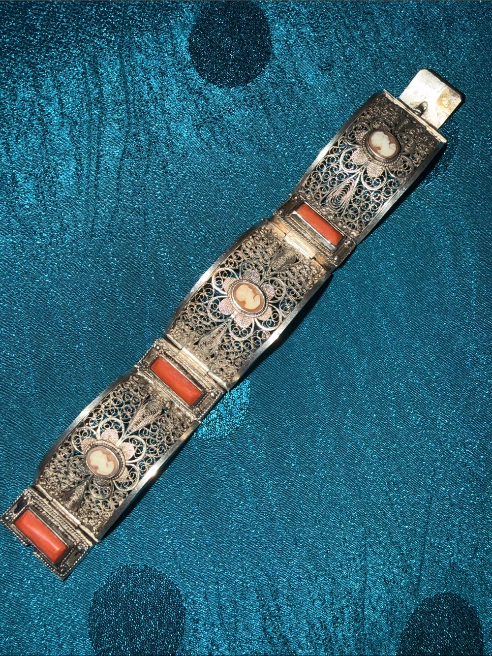 Antique filigree, cameo and coral sterling silver bracelet made in Italy
